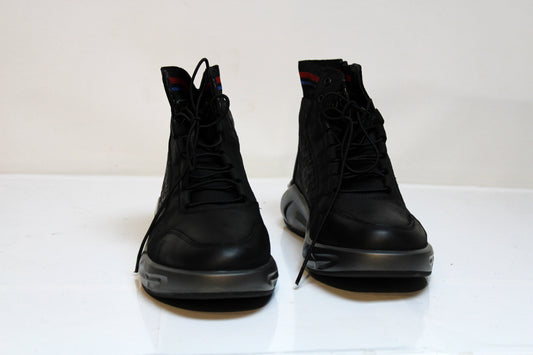 Dynamische Kontraste: Herren Sneaker Black and Grey