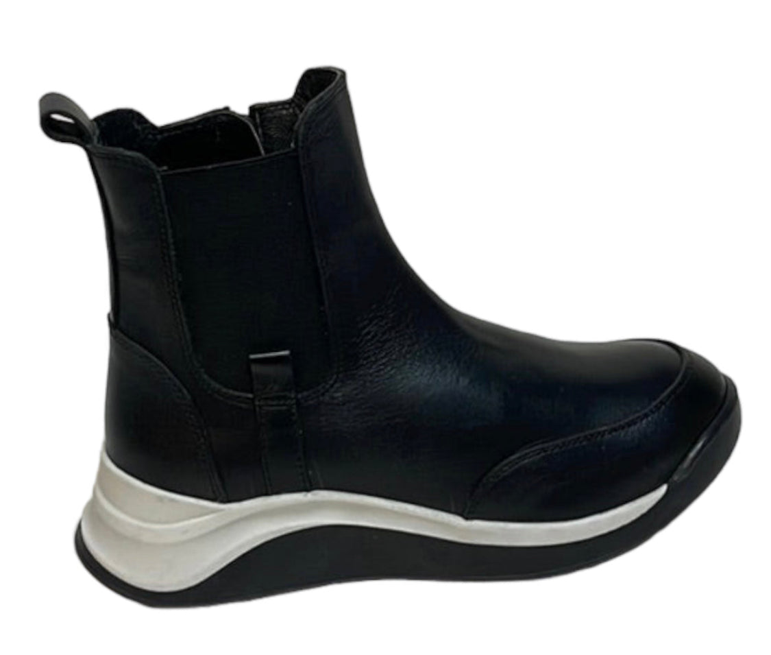 Boots-LM/2356/57