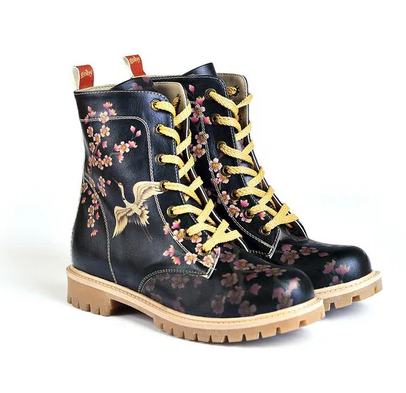 Rosige Eleganz- Stiefel mit Rosenmuster - LaMarta